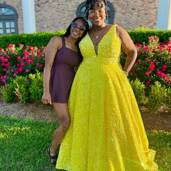 Christina Wu A-line Plus Sequins Dress with Pockets - Picture 4 of 4